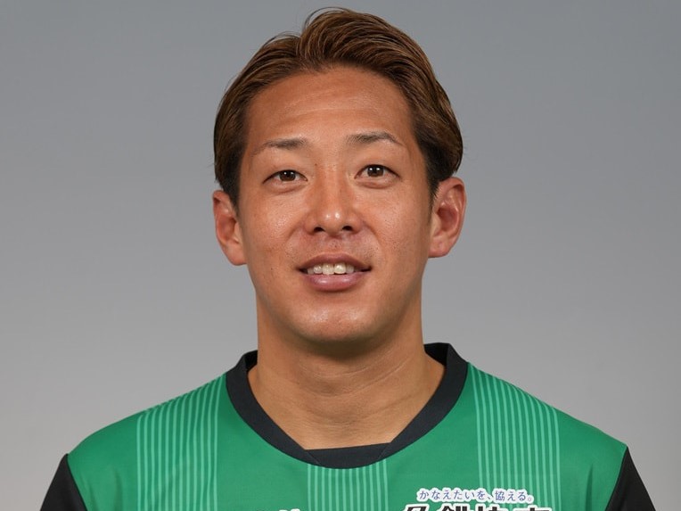 サッカーＪ３のＦＣ岐阜は１２日、キャプテンを務める庄司悦大選手（３５）が、今シー...