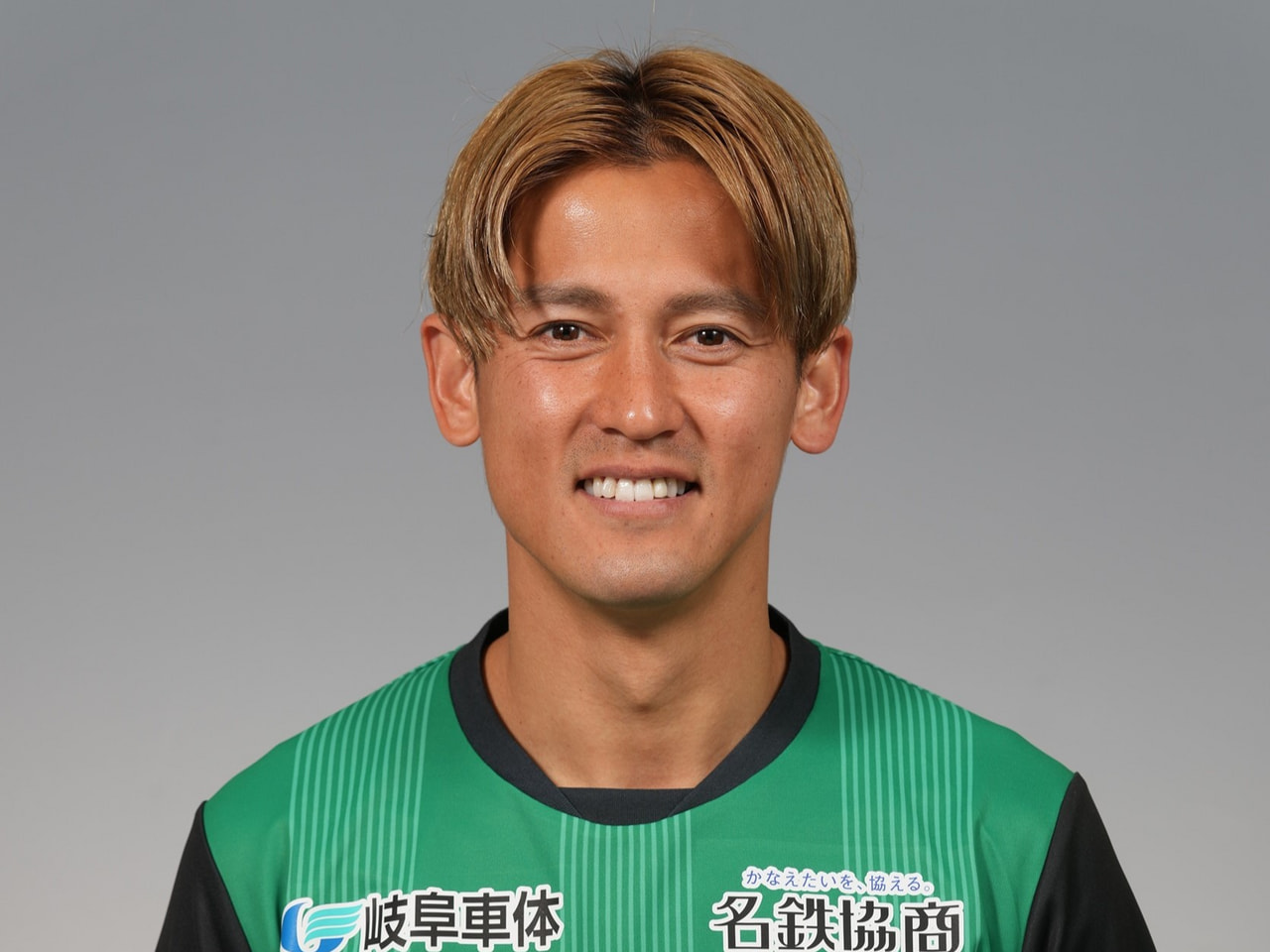 サッカーＪ３で今季活躍した選手を表彰する２０２４Ｊ３リーグアウォーズでＦＣ岐阜の...