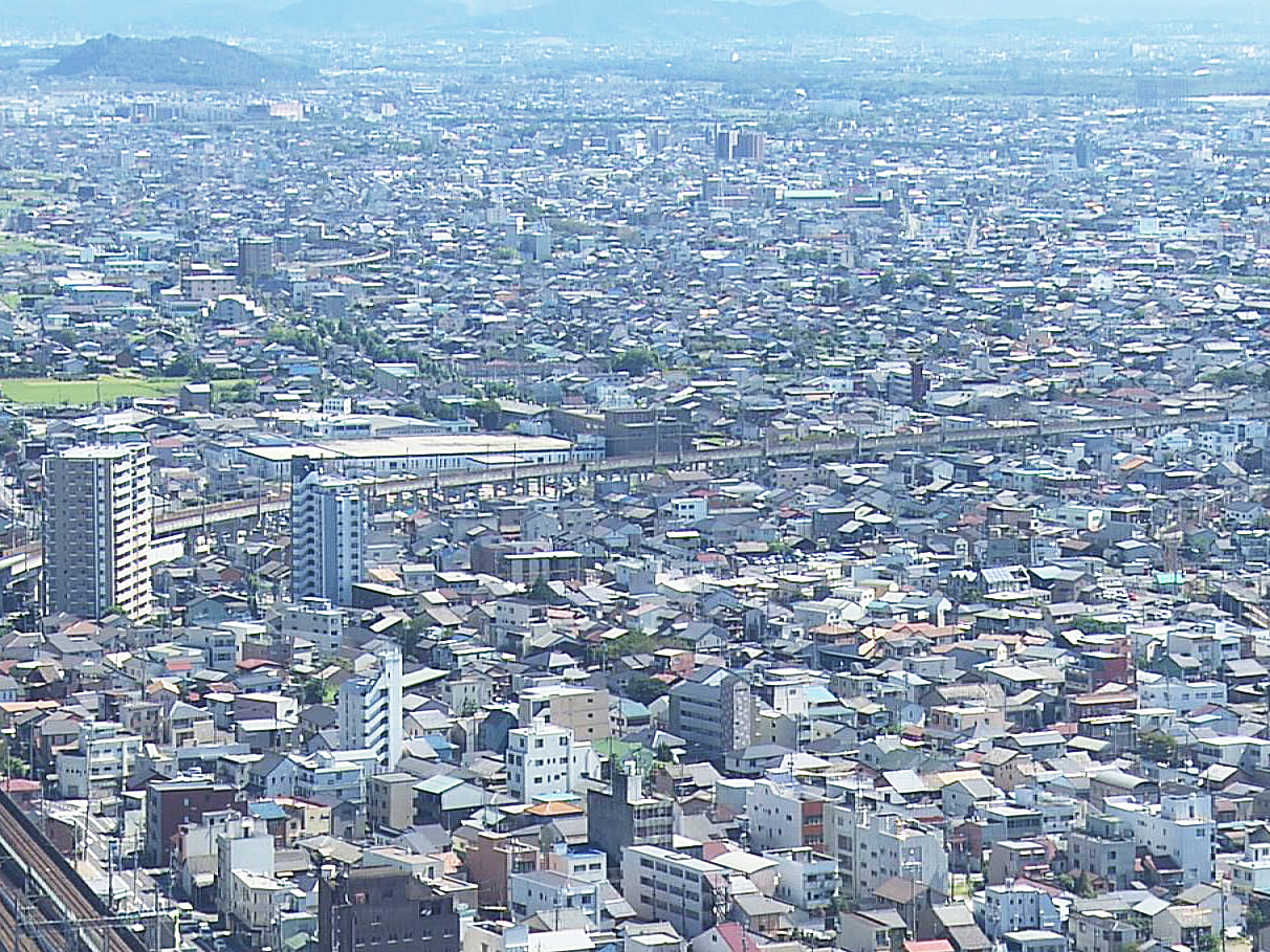 土地の取引価格の指標となる公示地価が23日に公表され、岐阜県内は住宅地と商業地で...