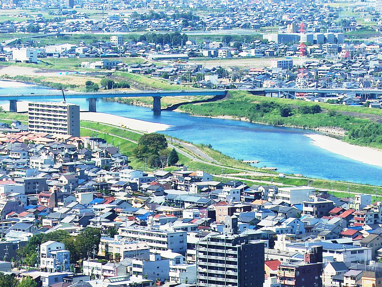 岐阜県内の2021年4月の有効求人倍率は1・33倍で、前の月を0・01ポイント下...