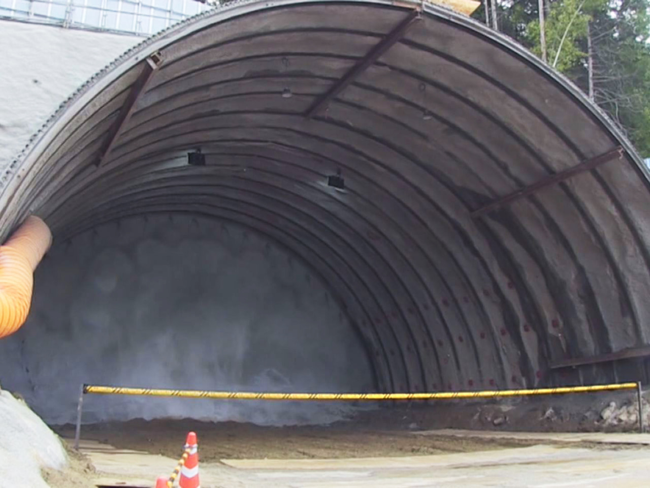 恵那市にあるリニア中央新幹線のトンネル工事現場の観測用の井戸で、基準値を超える有...