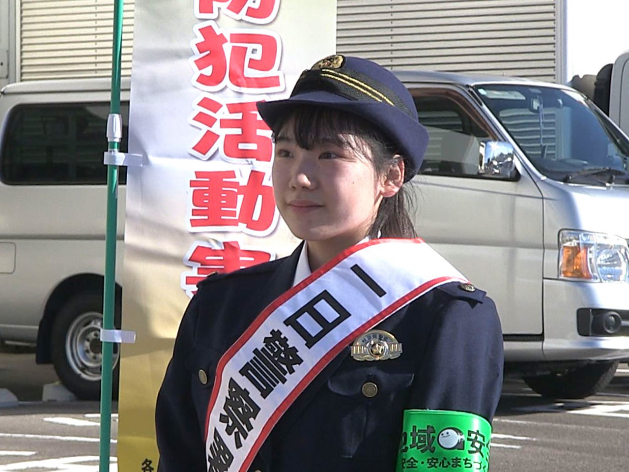 年末年始地域安全運動に合わせ、各務原警察署は１０日、東海学院大学の学生を一日署長...