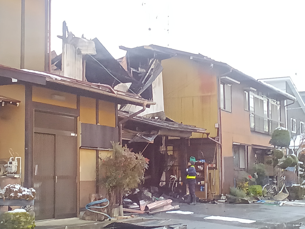 ９日未明、高山市の住宅で火事があり、住人の夫婦が煙などを吸って病院に搬送されまし...