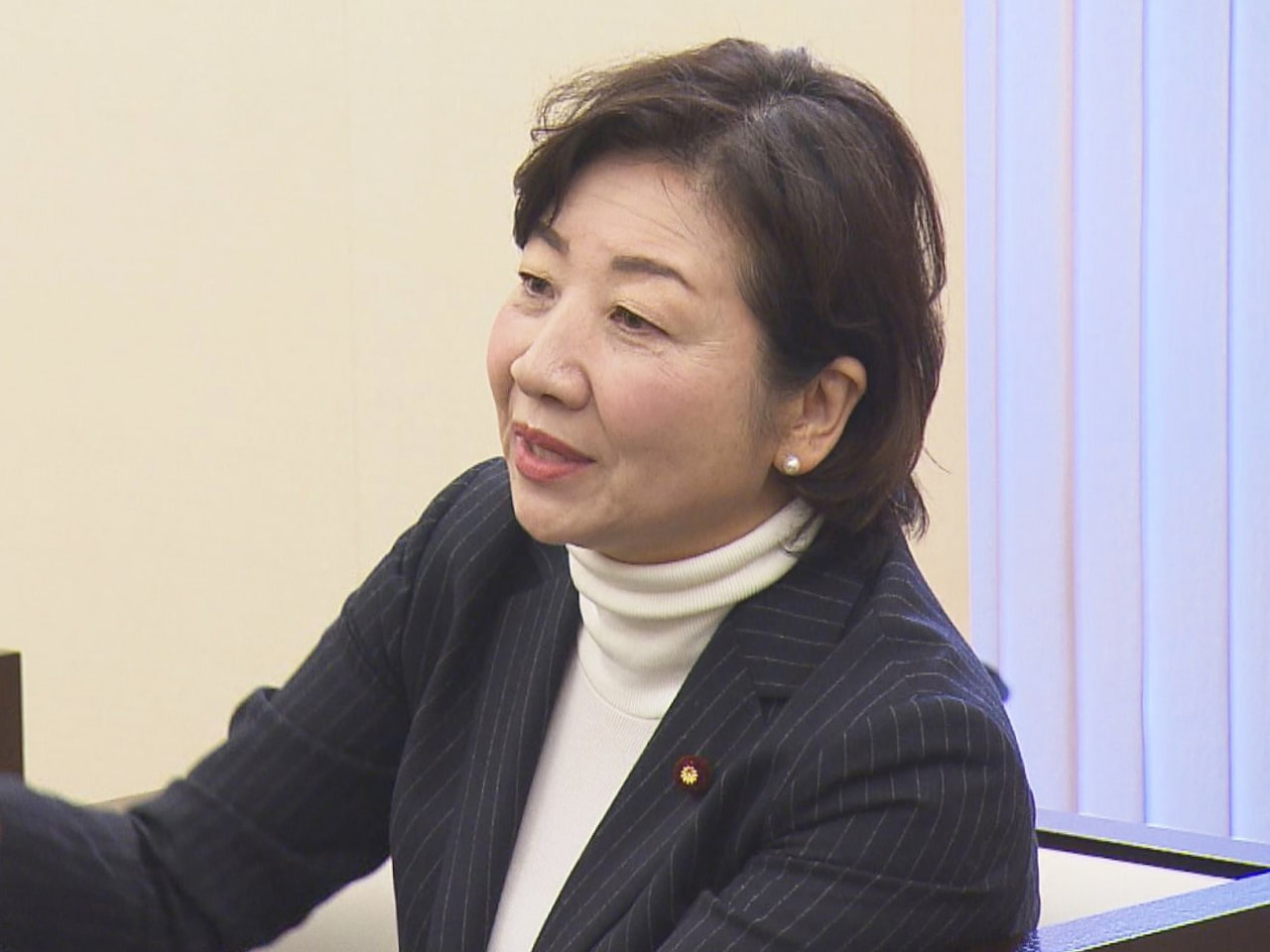 自民党の野田聖子衆議院議員が年始のあいさつで ぎふチャンを訪れ、新年の抱負を語り...