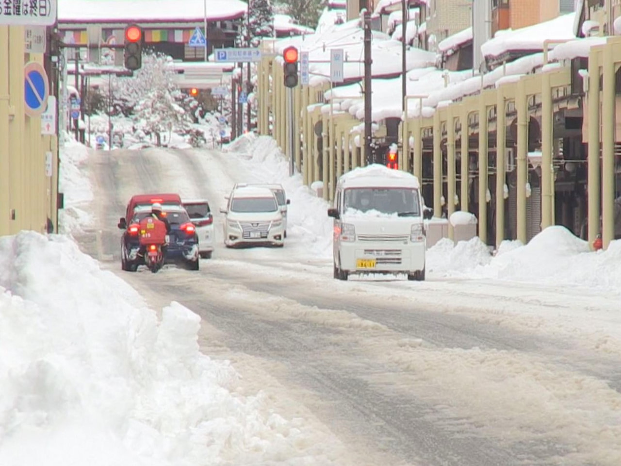 東海地方の上空には強い寒気が流れ込んでいて、岐阜県内は７日夜から再び大雪となる見...