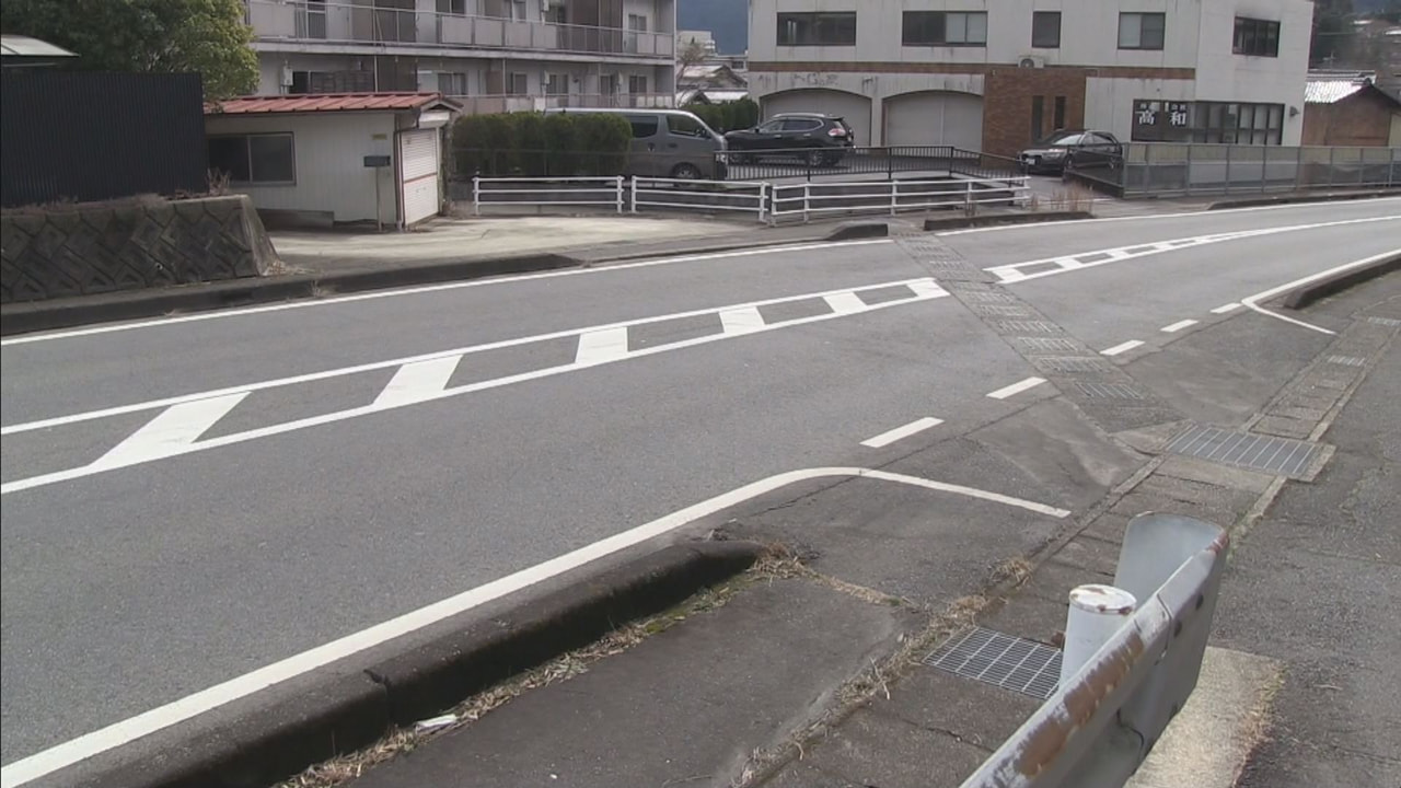 ６日未明、恵那市の県道で高齢の女性が倒れているのが見つかり病院に搬送されましたが...