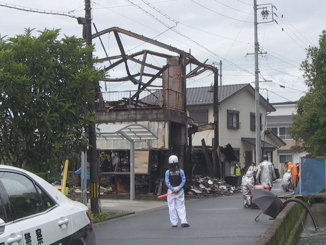 中津川市の住宅で２１日朝、火事があり、男性１人が救急搬送されました。 火が出たの...