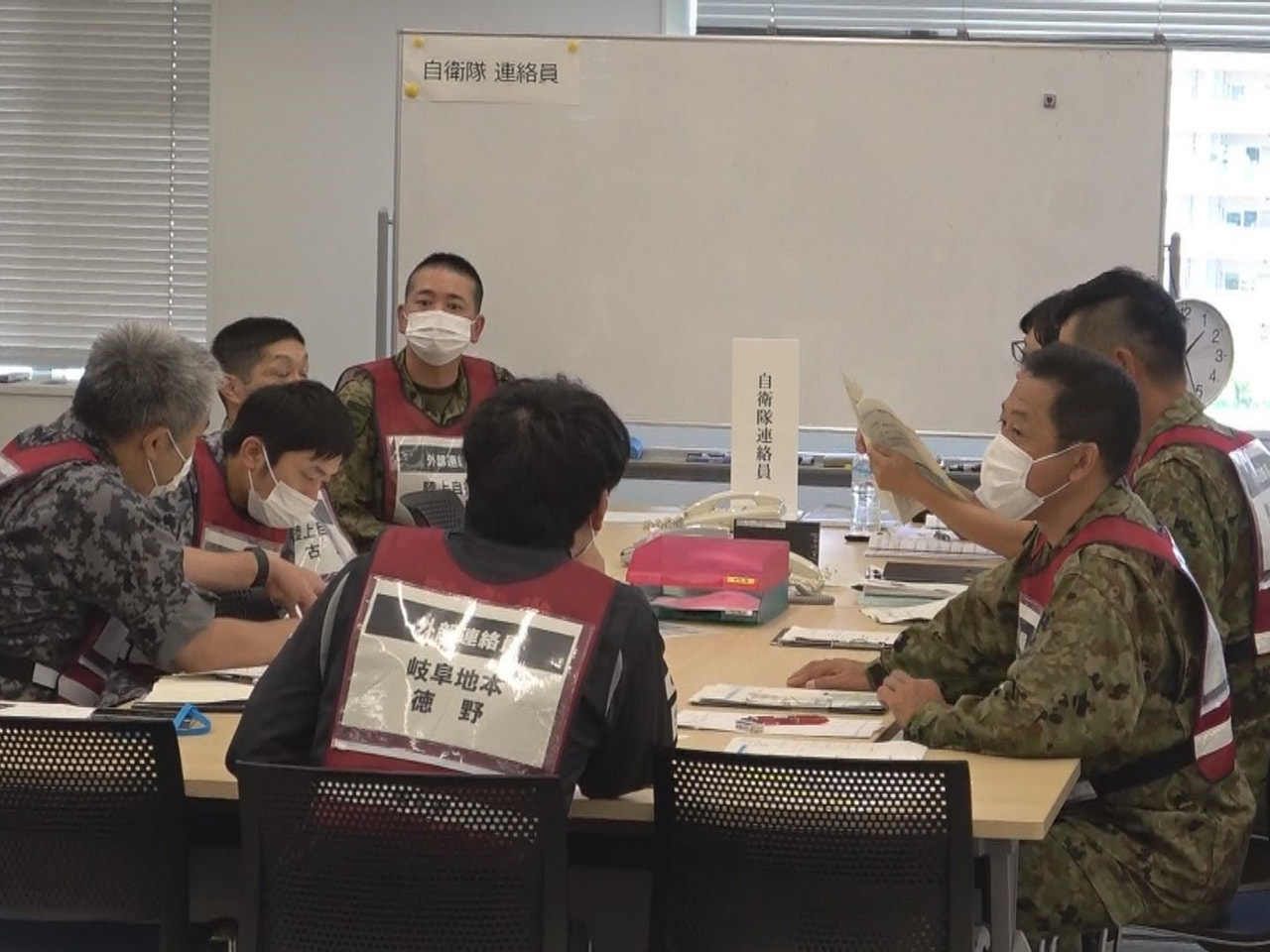 外国からのミサイルが県内に飛来することを想定した訓練が２０日、県庁と県内５市で行...