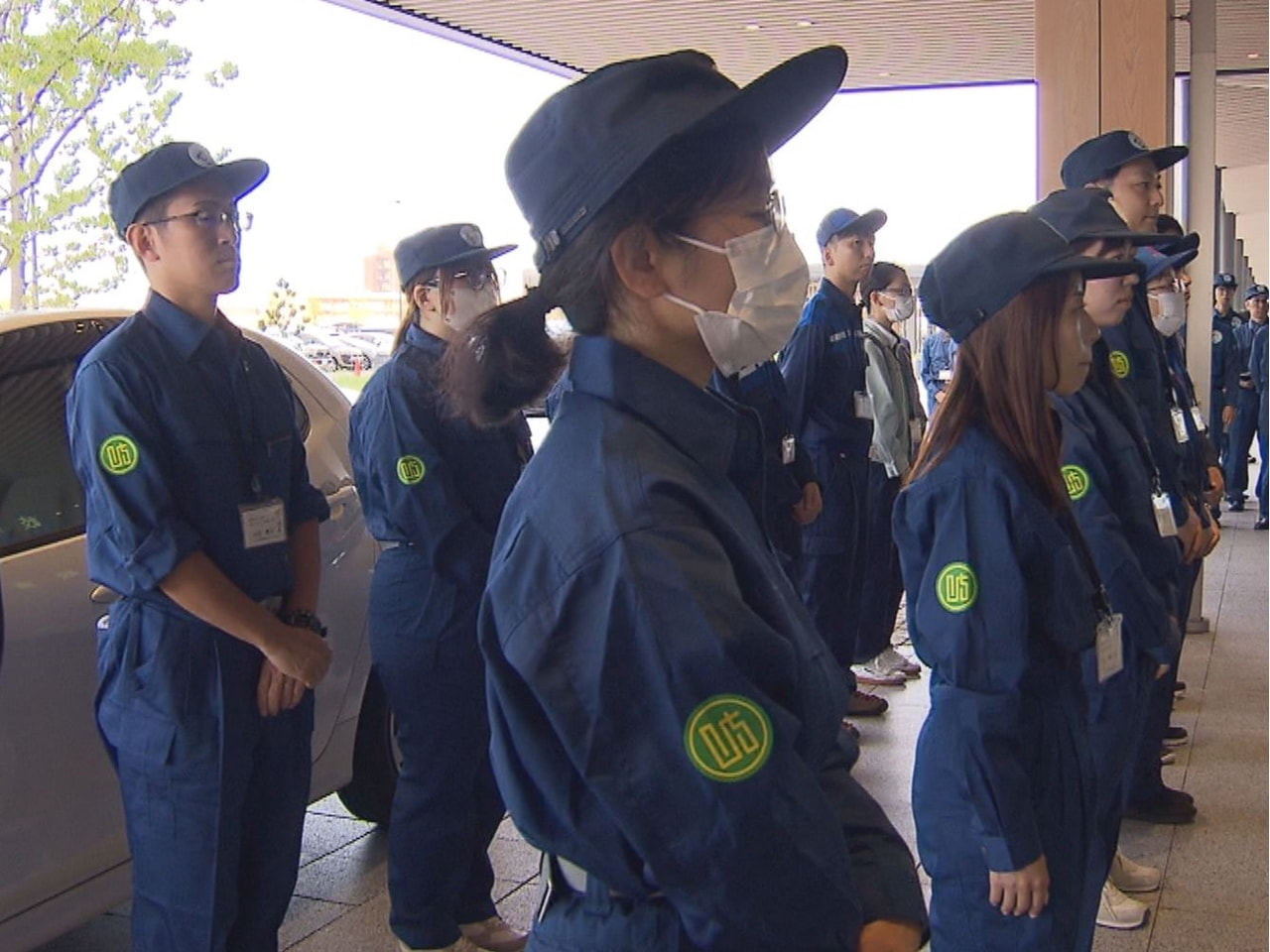 豪雨で被災した石川県能登地方を支援するため、現地に派遣される県職員らの出発式が２...