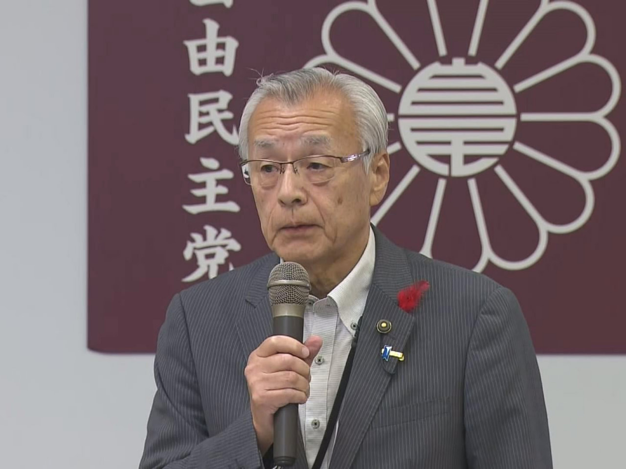 衆議院の解散から一夜明けた１０日、自民党岐阜県連は選挙対策会議を開き、前職５人全...